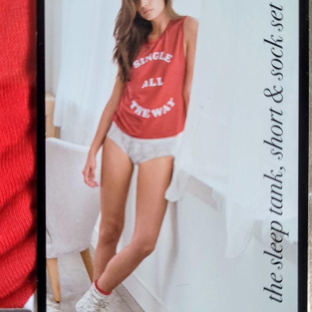 Victoria's Secret Holiday sleep set size large gift set Single all the Way